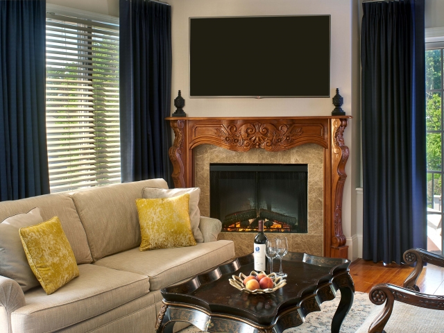 Kingscote Suite Fireplace