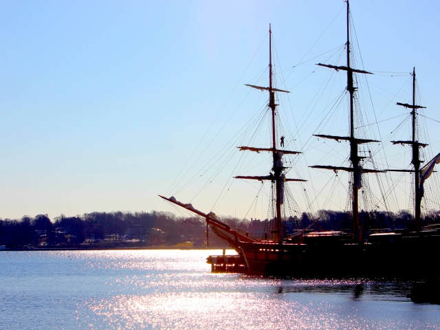 The Adirondack II dockded a port.