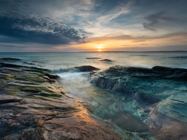 View of the water from Brenton Point Park