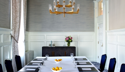 Image of a reception table.