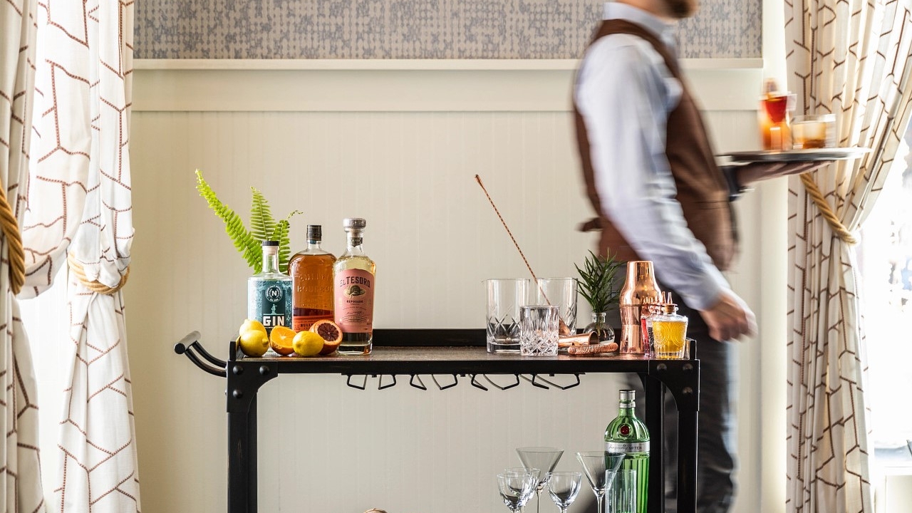 One Bellevue bar cart