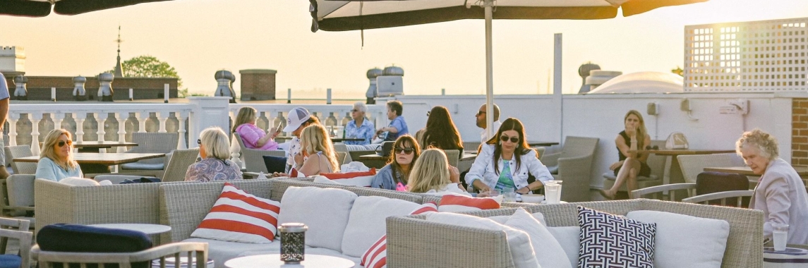 rooftop patio at hotel viking