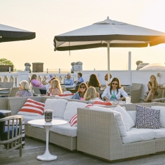 rooftop patio at hotel viking