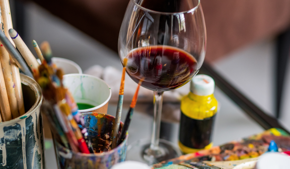 Paint & Sip On The Patio! hotel viking