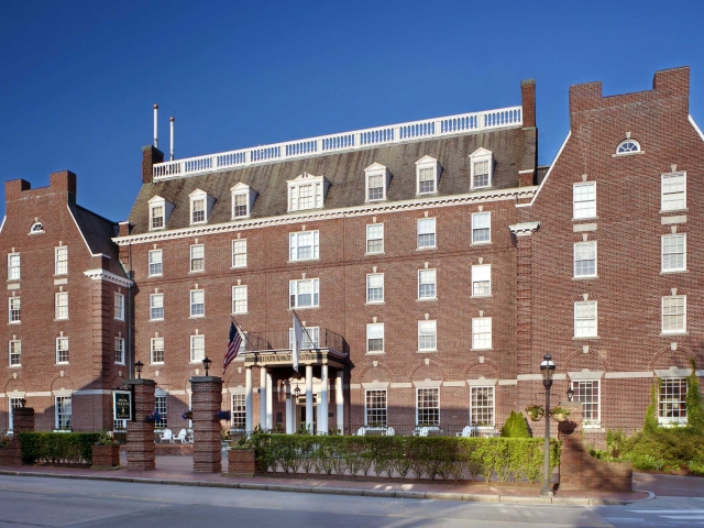 Outdoor of Hotel Viking in the daytime